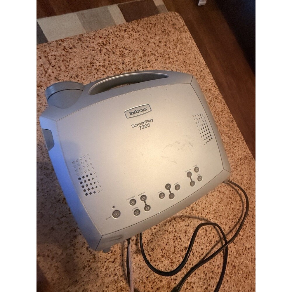 Infocus Screenplay 7205 projector , Turns On , No Remote And Untested. - Picture 14 of 16